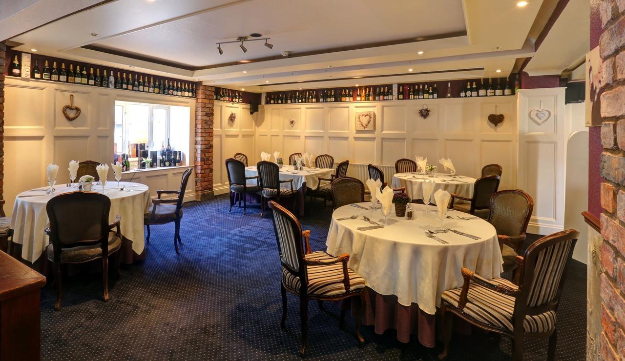 Manor Court Hotel Carnaby Kültér fotó