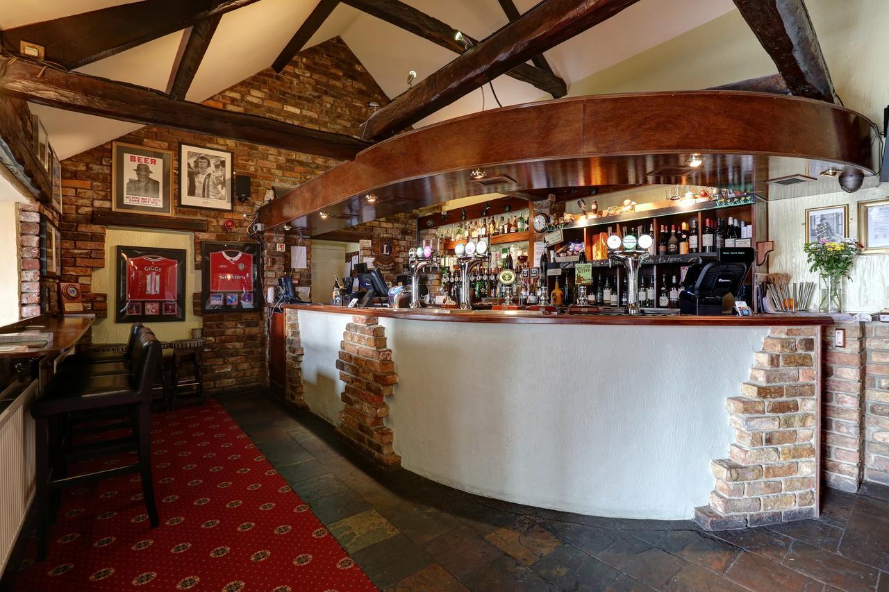 Manor Court Hotel Carnaby Kültér fotó