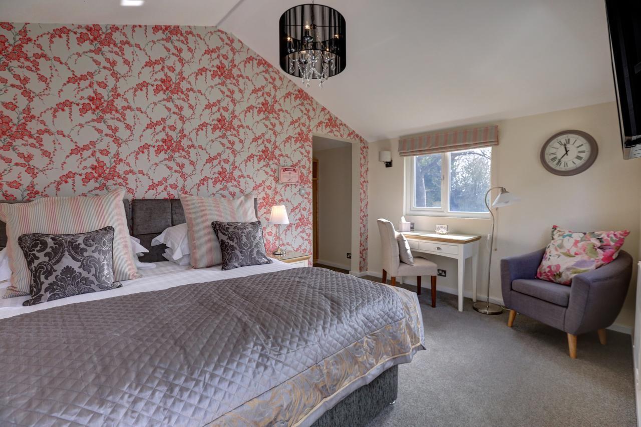 Manor Court Hotel Carnaby Kültér fotó