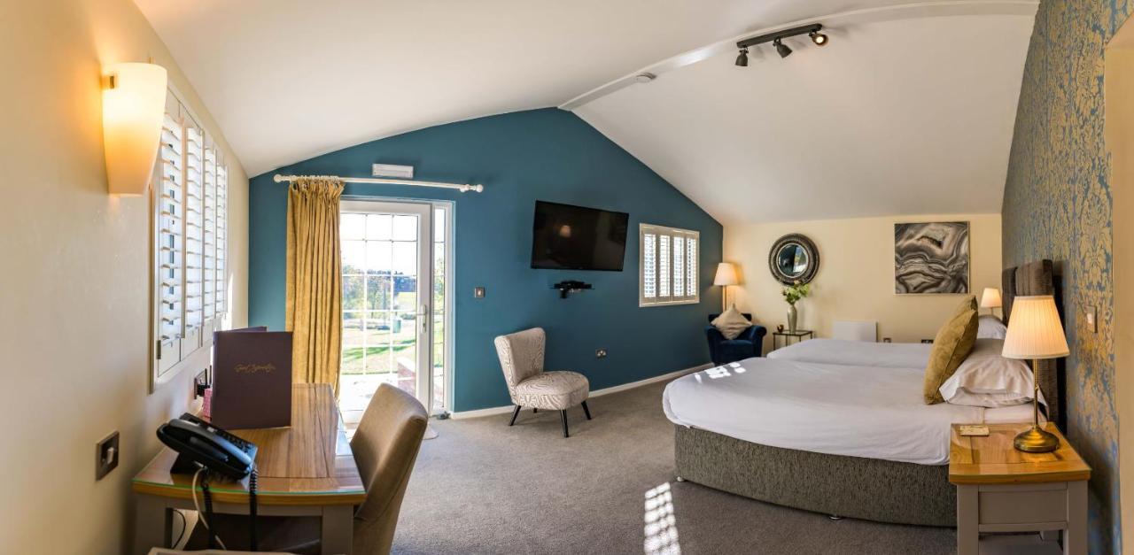 Manor Court Hotel Carnaby Kültér fotó